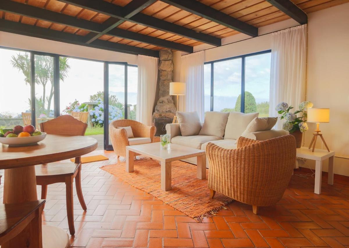 Green Oceanview Relaxing Cottage Mosteiros  Eksteriør billede